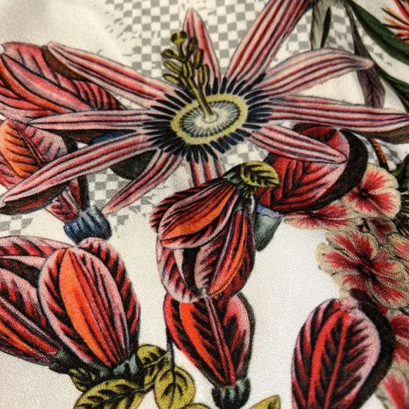 Ava 2 piece shorts suit - Picture 12 of 13